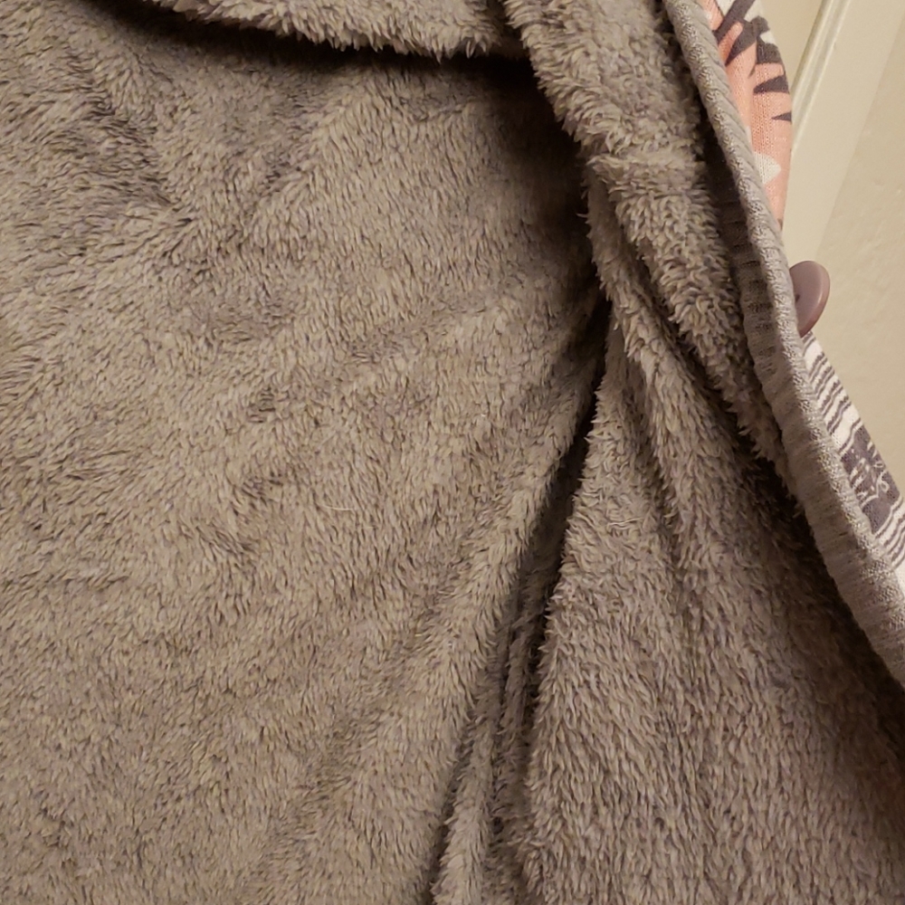 Jacket - Picture 3 of 4